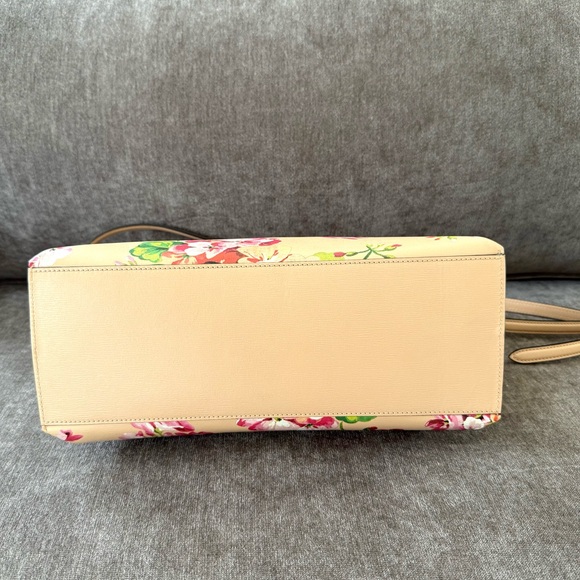 Gucci authentic top handle bag blooms pattern pink leather medium w strap - Picture 10 of 16